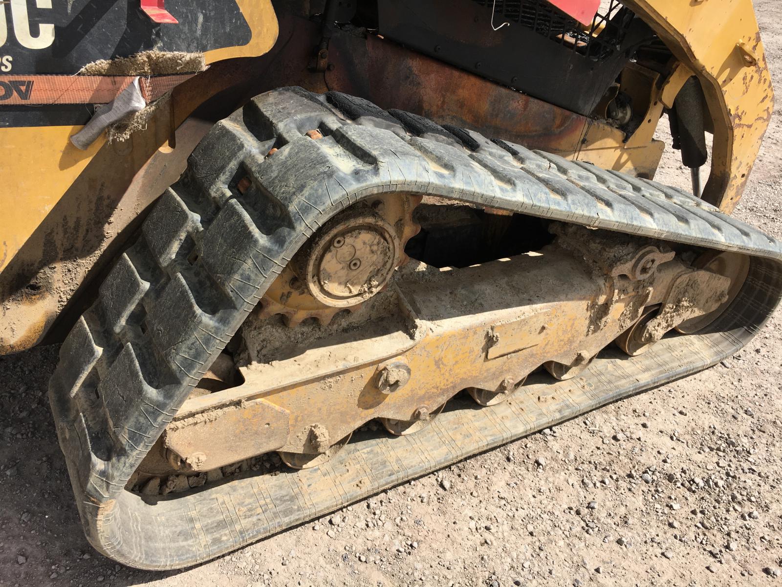 ./imagenes/INVOICE/2019/16173/MINICARGADOR CAT_ (23).JPG